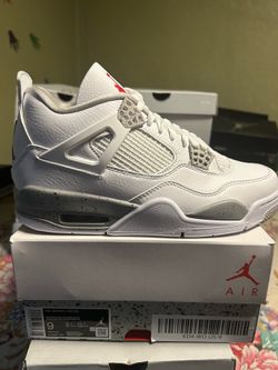Jordan 4 size 9 men( New)
