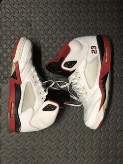 Retro Nike Jordan’s IV