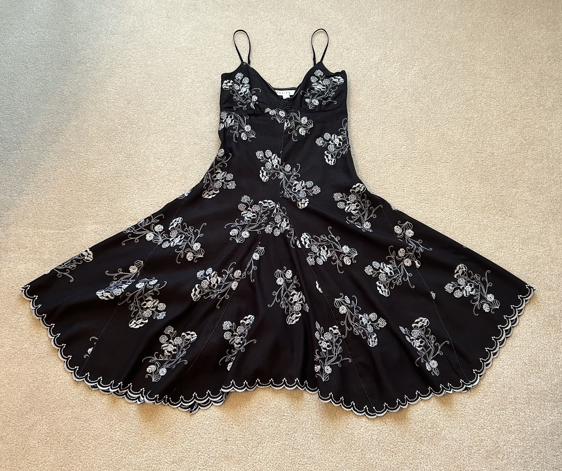 Studio M Embroidered Dress XS