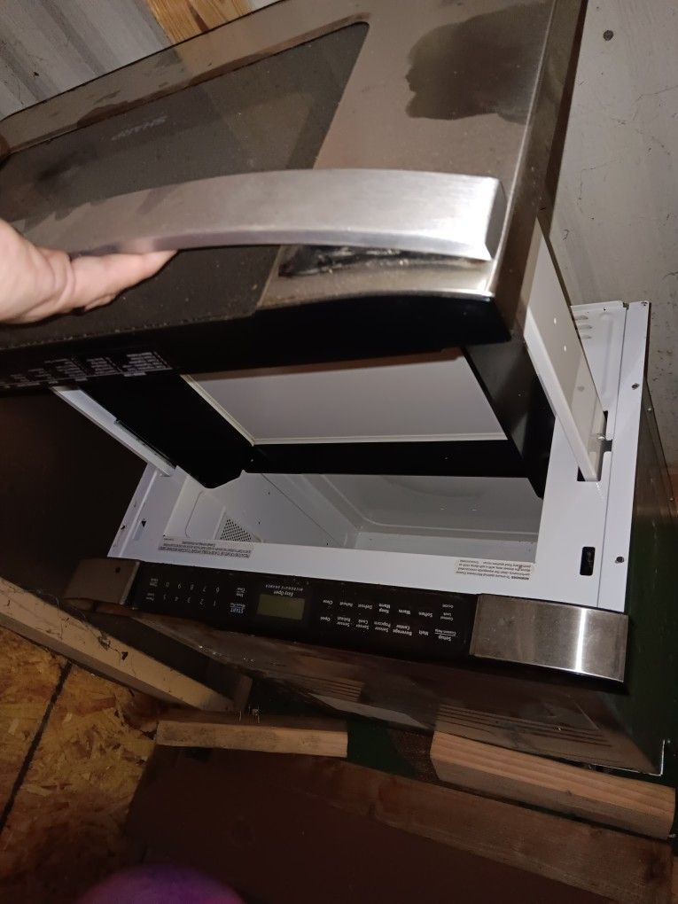 Deep Pill Out Microwave