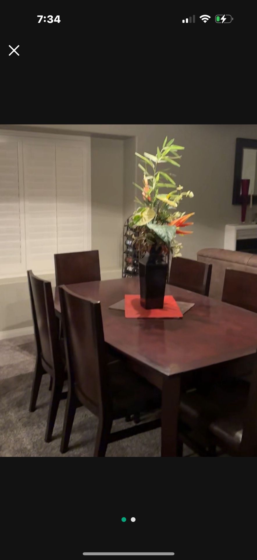 Beautiful Dining Table With  Leaf Extension 
