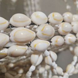 Vintage Boho Shell Hanging Chandelier