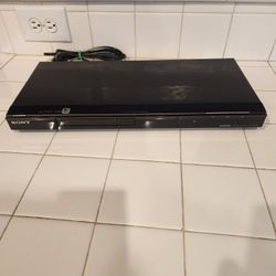 Sony DVP-NS710H 1080P Upscaling DVD Player HDMI .
No Remote control.
6105 s. Fort Apache Rd, 89148.
Pick up 1 minutes distance from this location.


