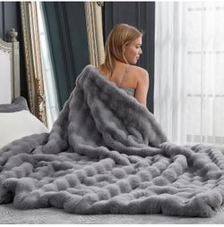 Faux Fur Throw Blanket for Couch