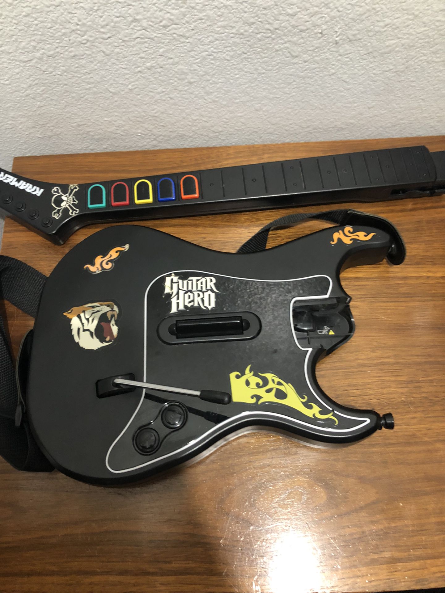 Guitar Hero guitar PS2 Kramer Striker no dongle 
