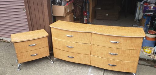 Nice solid wood dresser And nightstand