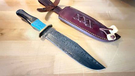 Turquoise Damascus Knife