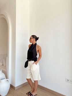 ✨ Effortless summer style ✨ Our must-have white bermuda shorts — chic, comfortable, and easy to style for every day 🤍 Perfect fit, premium fabric, an