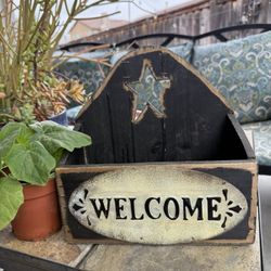 Country Farmhouse Wood Storage Planter Box