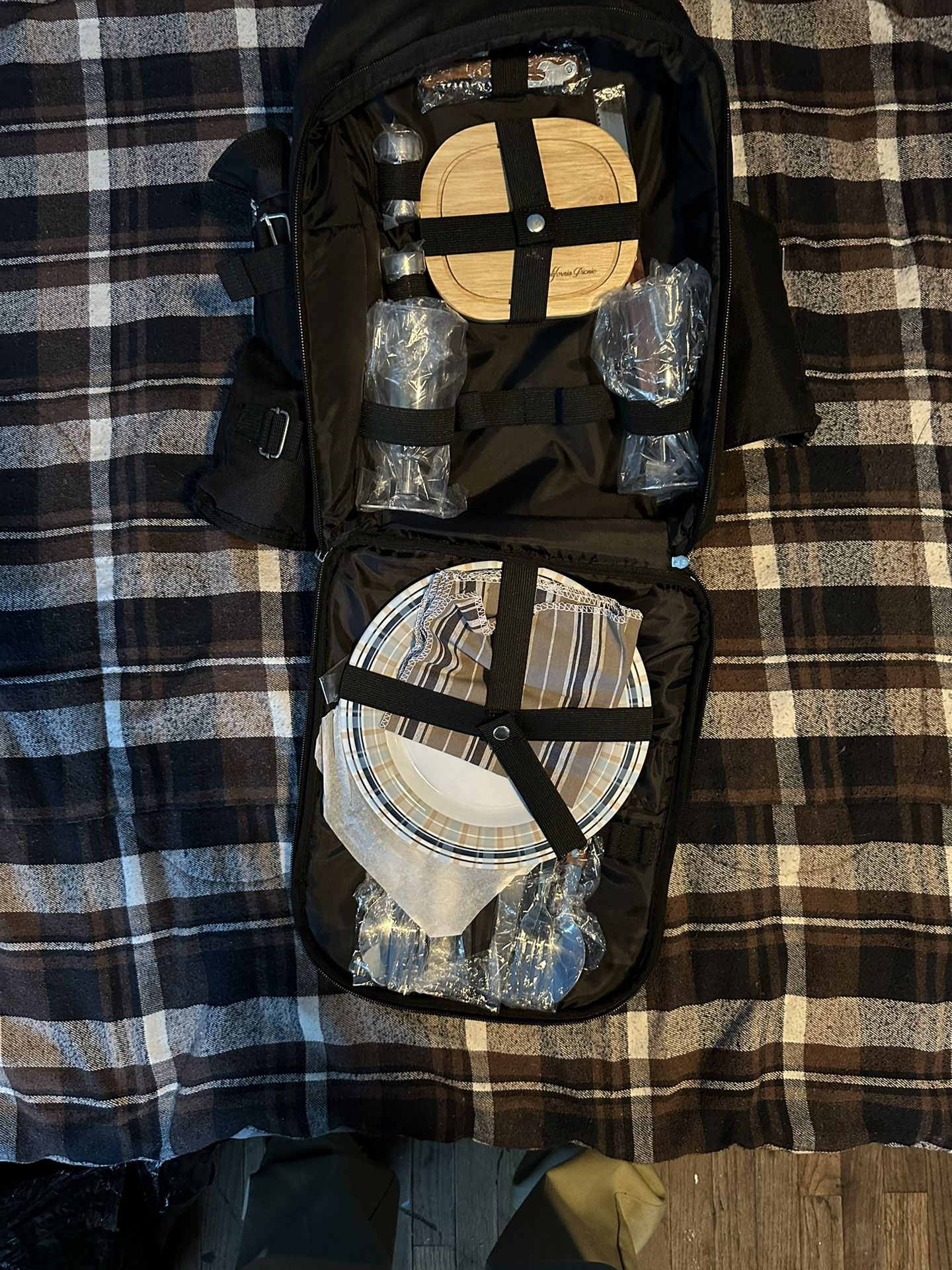 Insulated Picnic Bag W/ Utensils and Wine Holder and Bonus Bag