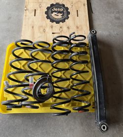 2” Mopar Jeep JL Lift coil springs, control arms upgrade