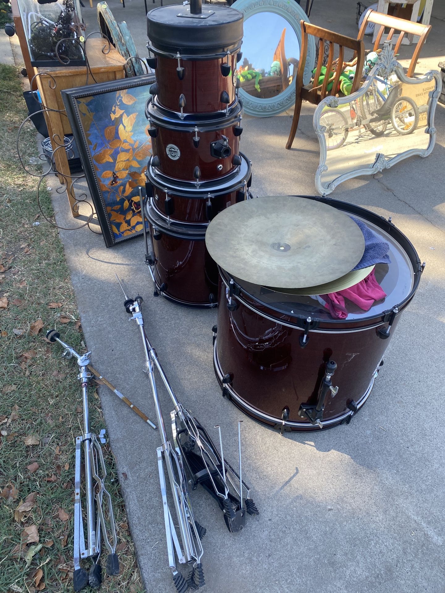 Full Ddrum drum set Used