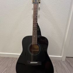 Yamaha Guitar F335 