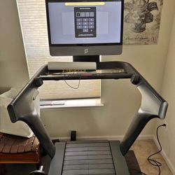 Peloton-Treadmill