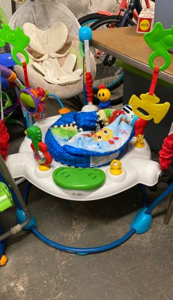 Baby Einstein bouncer