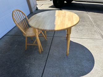 Free wooden table and chair