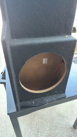 2 Dual 12” Subwoofer Speaker Boxes – Carpeted Enclosures