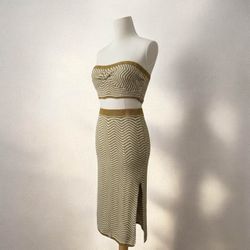 gorgeous small knit sweater skirt set