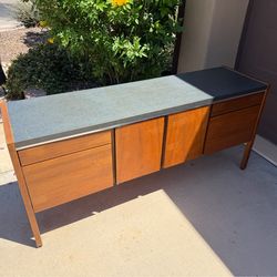 Credenza