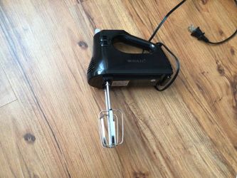 Mosaic branded hand mixer