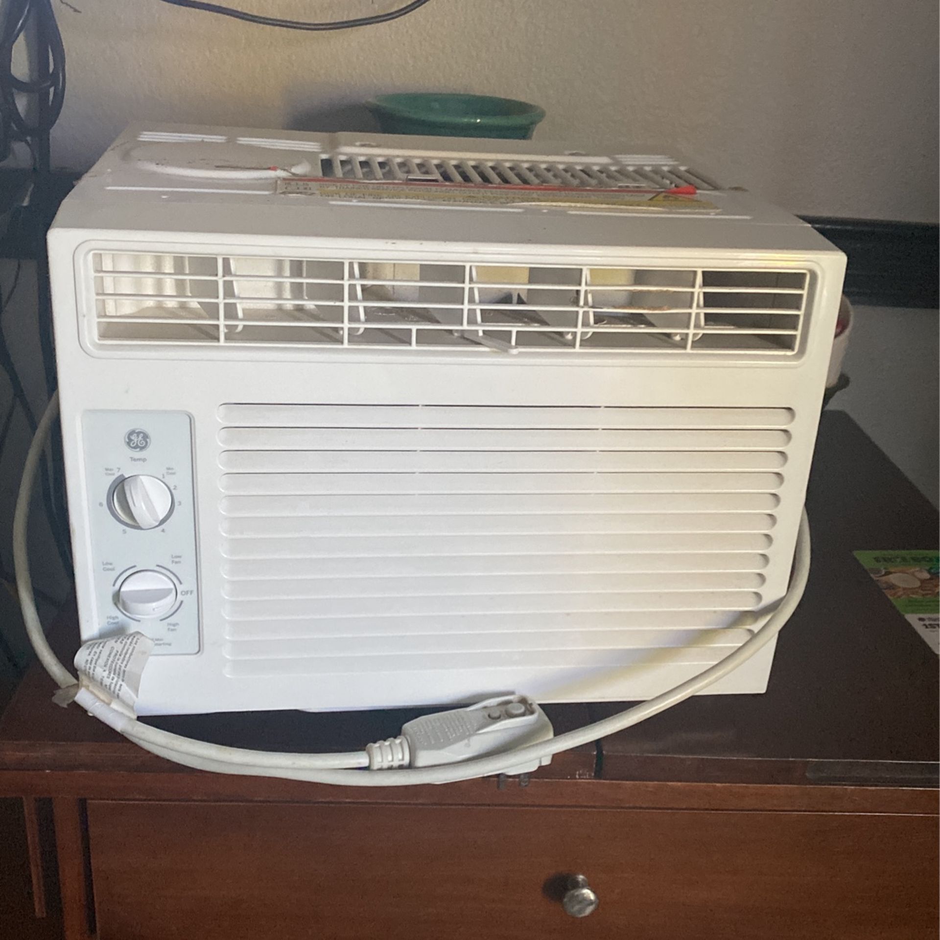 Window  g.e Air Conditioner.