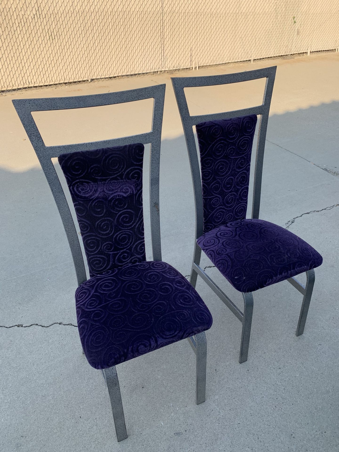 Table and 6 Chairs