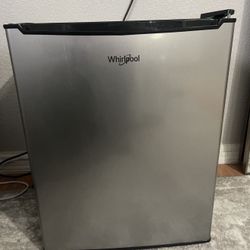 Mini Fridge Whirlpool