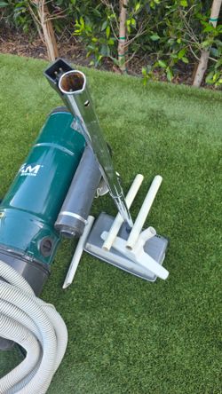 Beam Systems Central Vacuum with Attachments