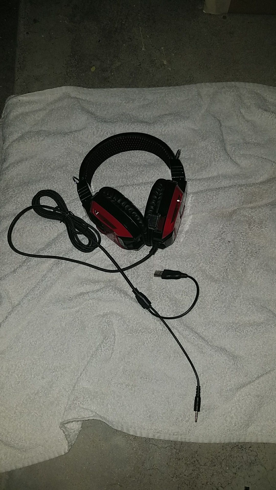 Ausdom gaming headphones not bluetooth