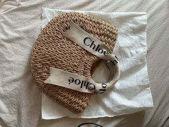 Woven raffia straw summer bag
