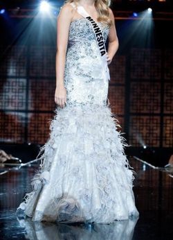 Mac Duggal gown worn in Miss Teen USA Pageant