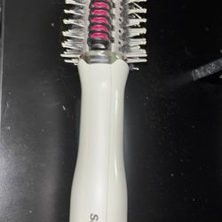 Shark smooth style Heated Blow dryer Brush