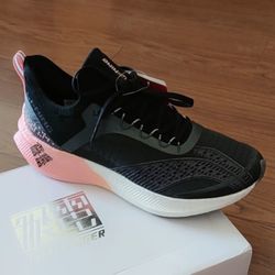 LiNing Challenger trainer