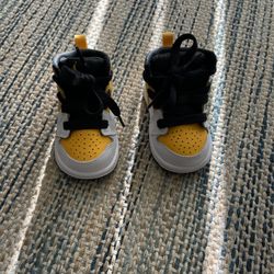 Jordan 1 Size 3c