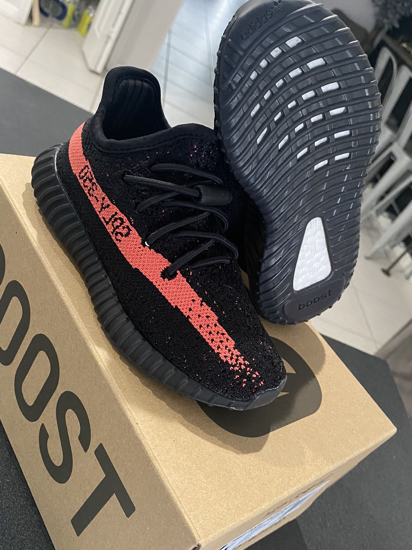 Adidas Yeezy Boost 350 V2