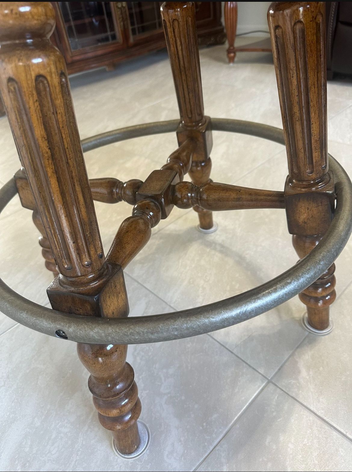 NORTH SHORE COLLECTION Swivel BAR STOOL