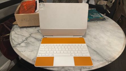Apple iPad Pro 12.9” Keyboard (White)