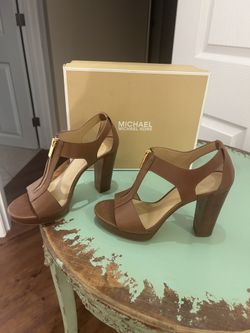 Micheal Kors High Heels 