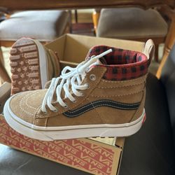 Boys Vans Shoes/ankle Boots   $40