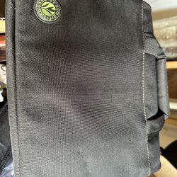 Travis iPad Messenger Bag