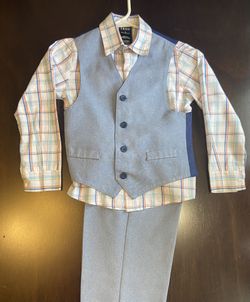 Boys Izod 3 piece Suit Sz 6