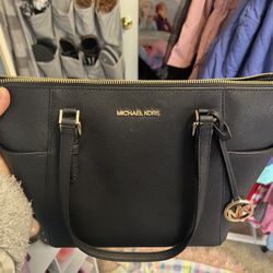 Michael Kors New Large Tote