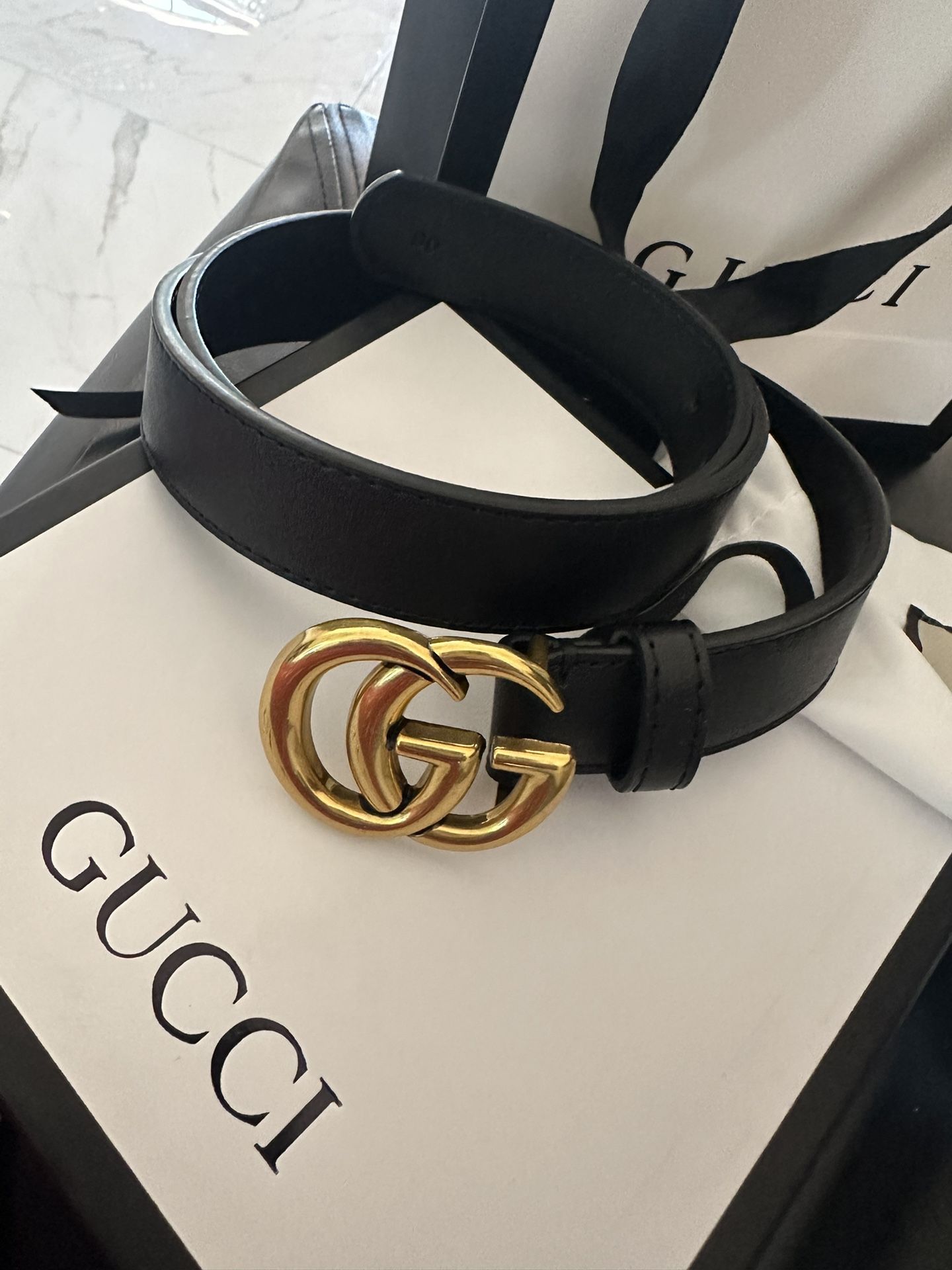 women's belt Gucci 150$