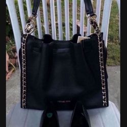 Michael Kors set NWT flats size 8 Pick up location in the city of Pico Rivera 