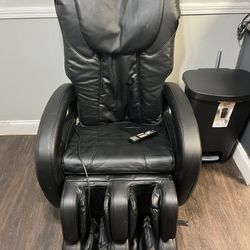 MASSAGE CHAIR