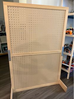 Wood pegboard