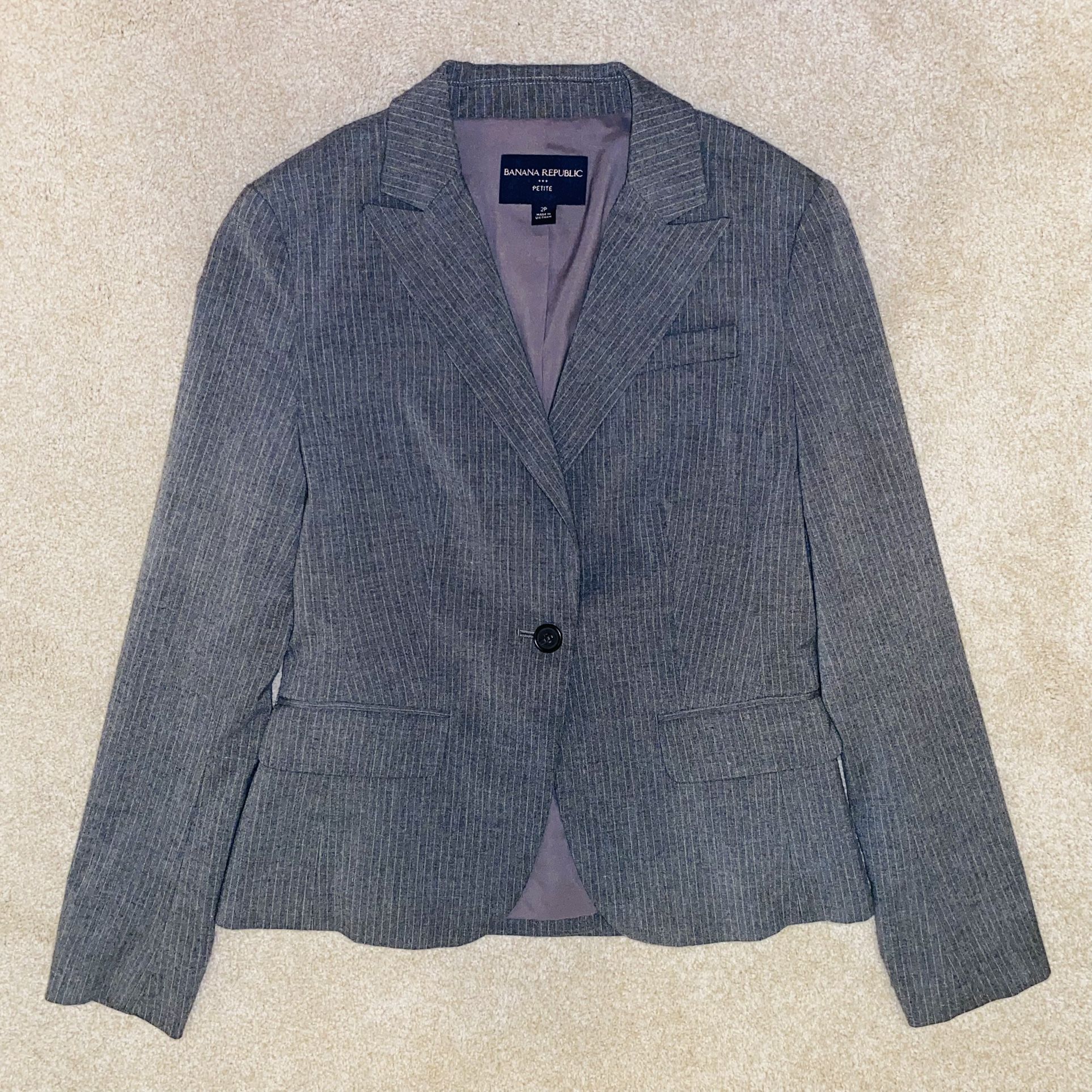 Gray Banana Republic Blazer – Size 2P (Petite)