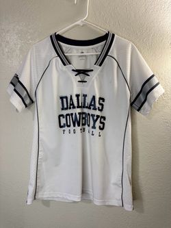 Dallas Cowboys Woman's White jersey with black and silver stripes on Sleeves Size Large