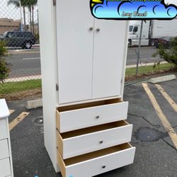 White Tall Wardrobe Closet Ropero Nuevo Bonito Armoire 