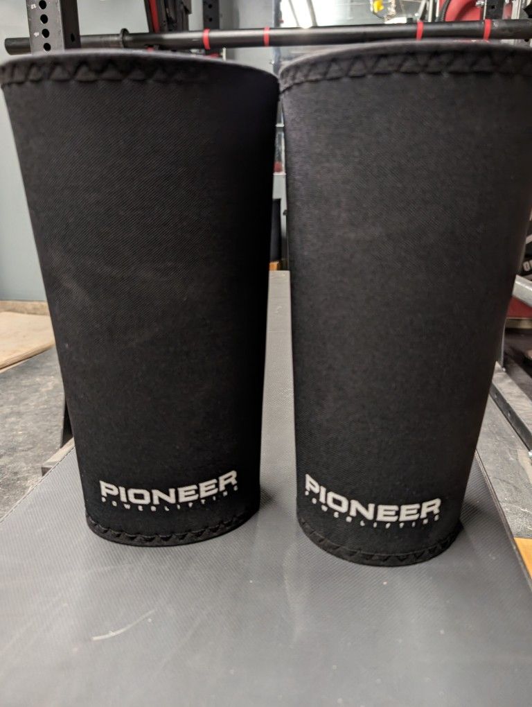 Pioneer Knee Sleeves 3XL